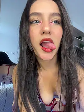 Snapshot of lunatorch chatting on 02-02-26, 09:03 lunatorch online show from 02-02-26, 09:03