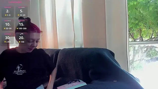 CleoWhite online show from 10-30-25, 07:33