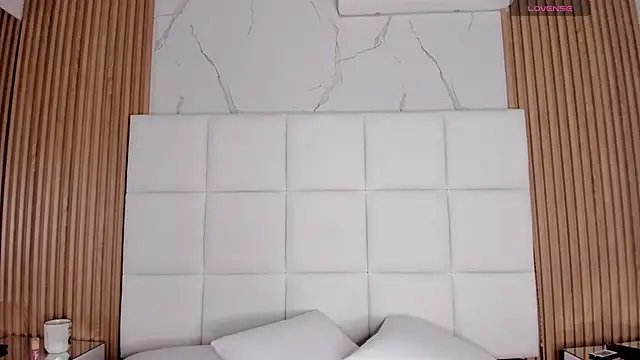 Snapshot of Meloddy_Parkerr_ chatting on 02-22-26, 03:53 Meloddy Parkerr online show from 02-22-26, 03:53