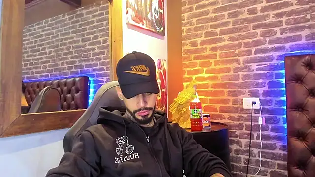 VinzenzRizzo online show from 11-05-25, 04:37