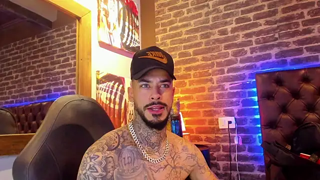 VinzenzRizzo online show from 11-15-25, 06:12