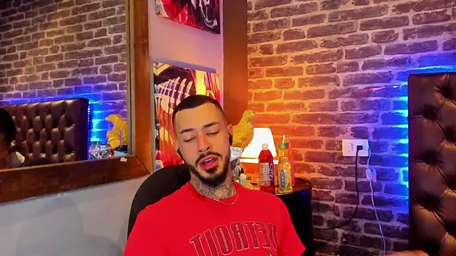 VinzenzRizzo online show from 02-11-26, 04:23