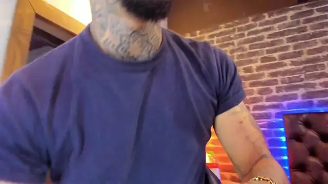 VinzenzRizzo online show from 11-20-25, 04:46