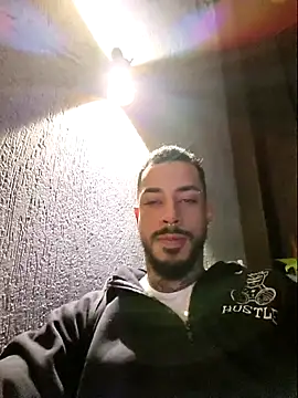 VinzenzRizzo online show from 11-17-25, 02:48