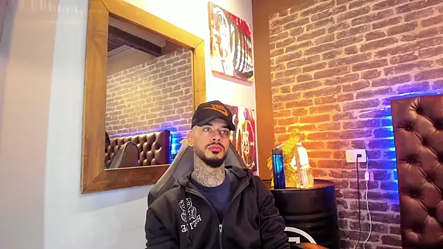 VinzenzRizzo online show from 11-15-25, 04:49