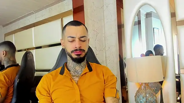 VinzenzRizzo online show from 11-26-25, 04:23