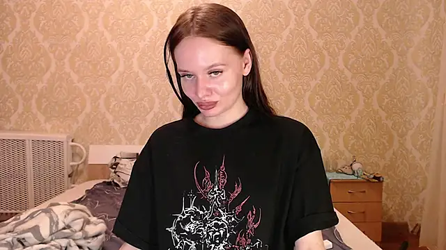 Kitkaat00 online show from 10-29-25, 02:27