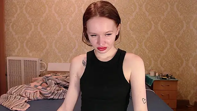 Snapshot of Kitkaat00 chatting on 01-19-26, 01:04 Kitkaat00 online show from 01-19-26, 01:04