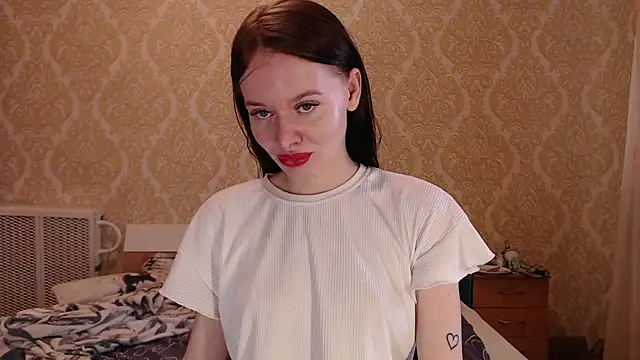 Kitkaat00 online show from 10-30-25, 11:08