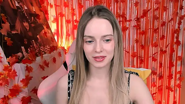 Snapshot of JuliaBrewwer chatting on 10-20-25, 11:33 JuliaBrewwer online show from 10-20-25, 11:33