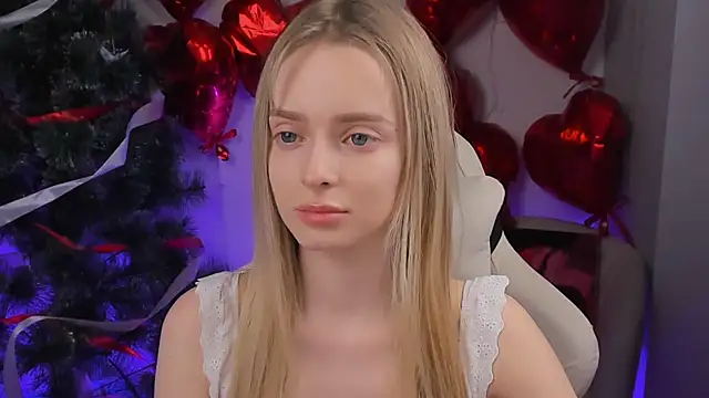 JuliaBrewwer online show from 03-31-26, 03:25