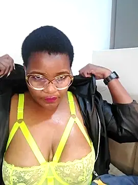 ChubbyBitch26 online show from 06-21-26, 07:30