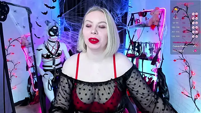 Anna Maxwell online show from 10-26-25, 01:50