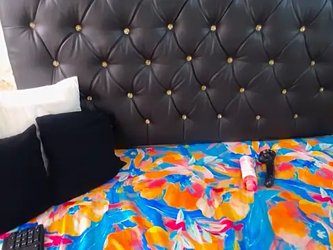 DojaBoootie online show from 11-26-25, 05:18