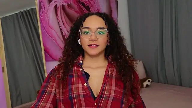 Taylor Tina online show from 12-17-25, 10:15