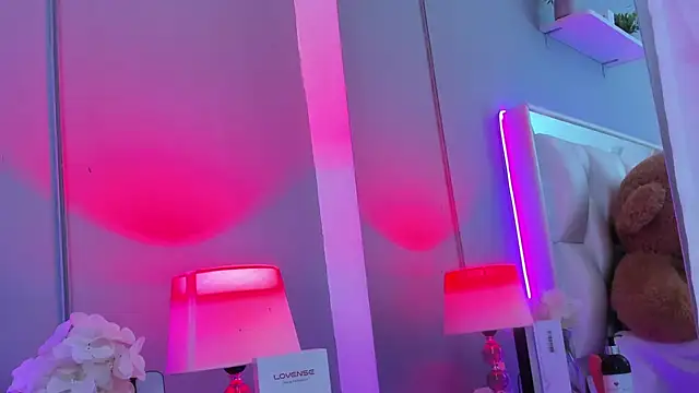 Snapshot of minnari chatting on 10-13-25, 05:47 minnari online show from 10-13-25, 05:47