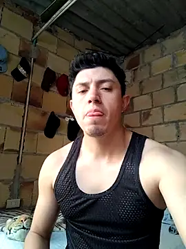 Snapshot of douglaszaens chatting on 09-17-25, 01:24 douglaszaens online show from 09-17-25, 01:24