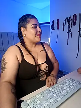 AndreaKinky online show from 10-07-25, 08:15