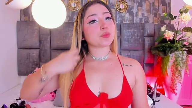 PatyLawrence online show from 11-06-25, 04:16