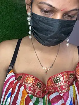 Snapshot of SEXY-SIMI-BHABI chatting on 05-12-26, 11:55 SEXY-SIMI-BHABI online show from 05-12-26, 11:55