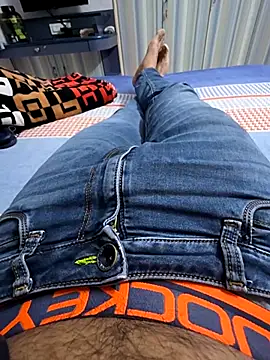 black-beast123 online show from 11-30-25, 01:45