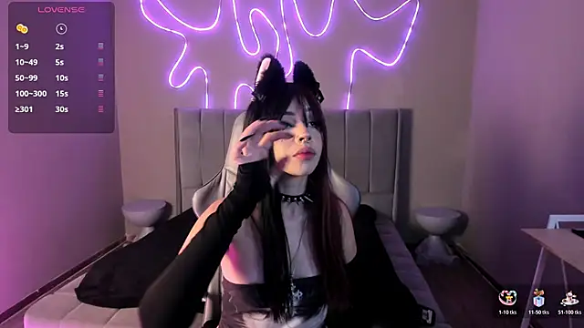 Sabrina bloom online show from 03-25-26, 02:01