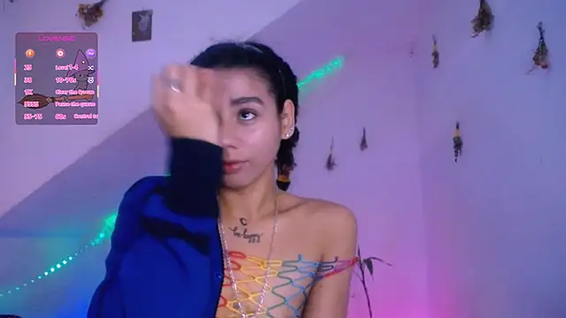 Snapshot of Nocturnawitch chatting on 10-09-25, 04:07 Nocturnawitch online show from 10-09-25, 04:07