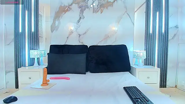 MayaBaker online show from 11-11-25, 08:47