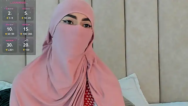  Zahiira  online show from 11-26-25, 12:05