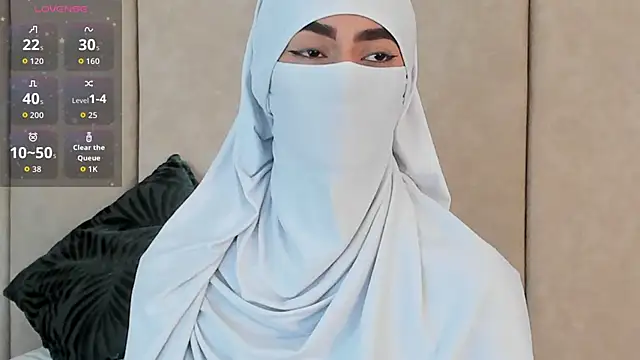  Zahiira  online show from 11-18-25, 12:08