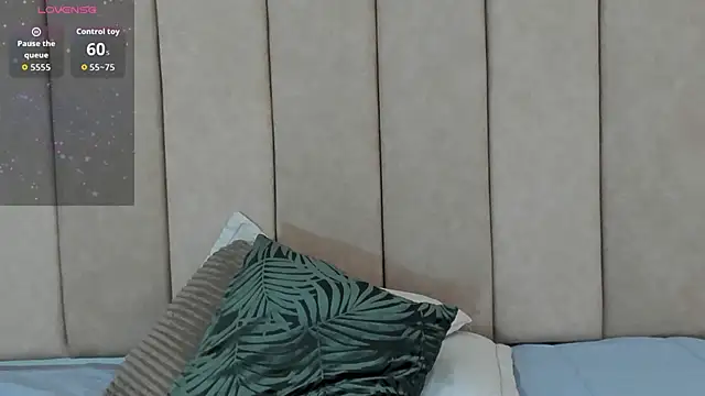  Zahiira  online show from 11-13-25, 12:09