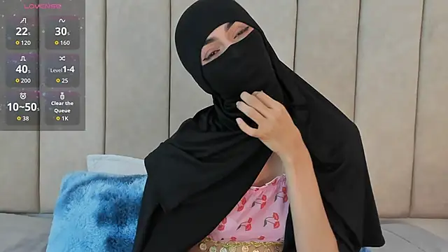  Zahiira  online show from 02-19-26, 12:13