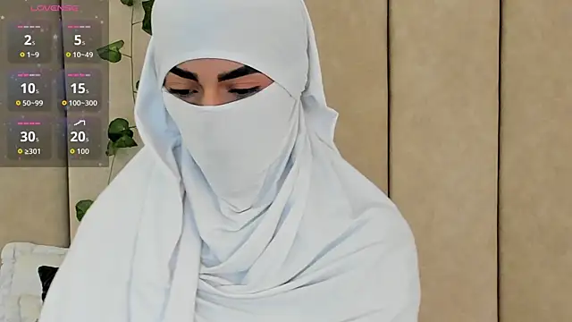  Zahiira  online show from 10-02-25, 11:57