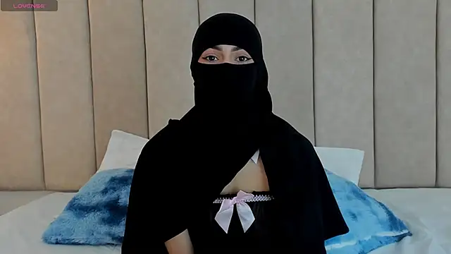  Zahiira  online show from 03-13-26, 12:32