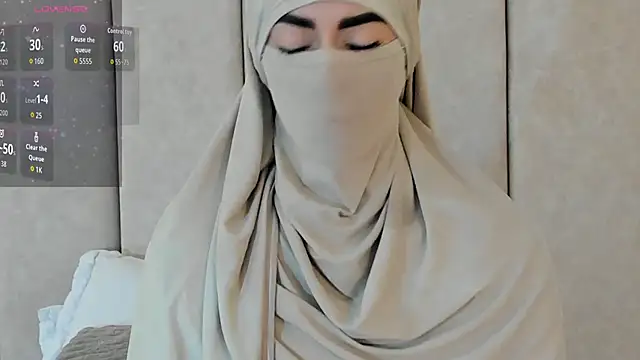  Zahiira  online show from 09-18-25, 11:35