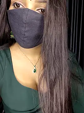 Webrowncouple online show from 10-05-25, 08:05