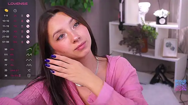 DaisyBlaze online show from 10-22-25, 04:39