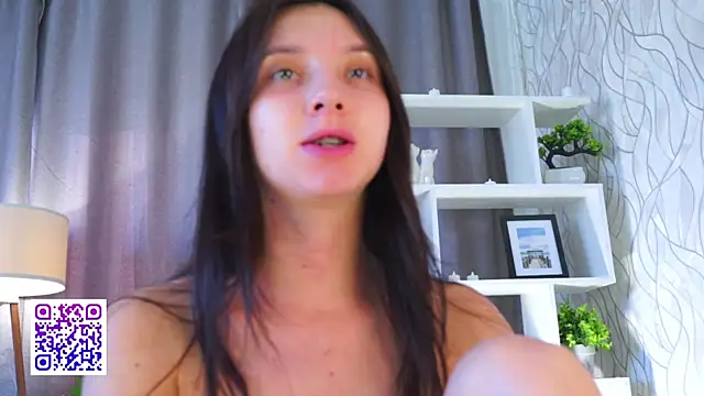 DaisyBlaze online show from 06-24-26, 04:33