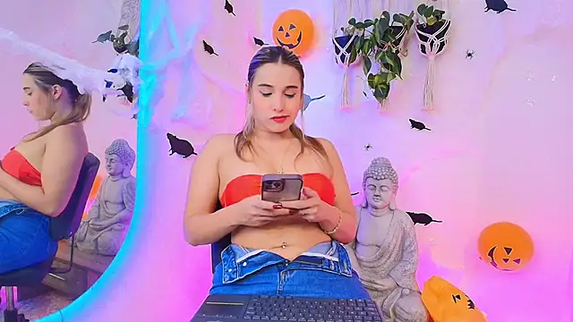 Sophie Janner online show from 10-07-25, 02:01