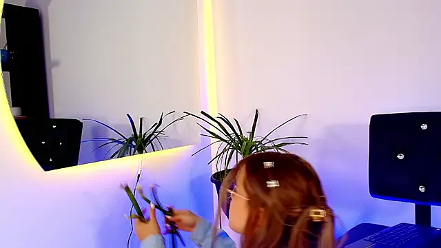 Sophie Janner online show from 02-03-26, 04:10