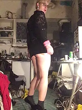 Sissy Cindy Whore online show from 10-28-25, 03:18