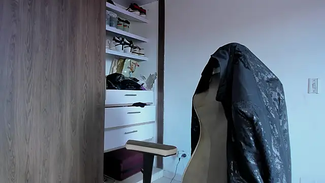 Snapshot of natevillage chatting on 09-20-25, 08:03 natevillage online show from 09-20-25, 08:03