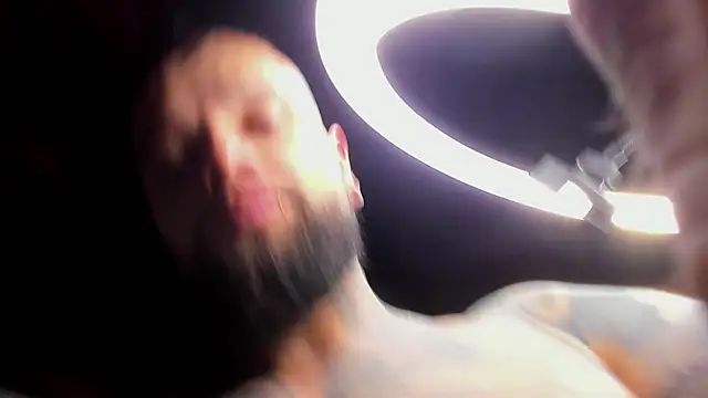 Snapshot of natevillage chatting on 10-10-25, 04:02 natevillage online show from 10-10-25, 04:02