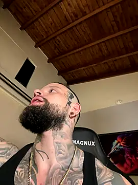 Snapshot of natevillage chatting on 10-11-25, 04:02 natevillage online show from 10-11-25, 04:02