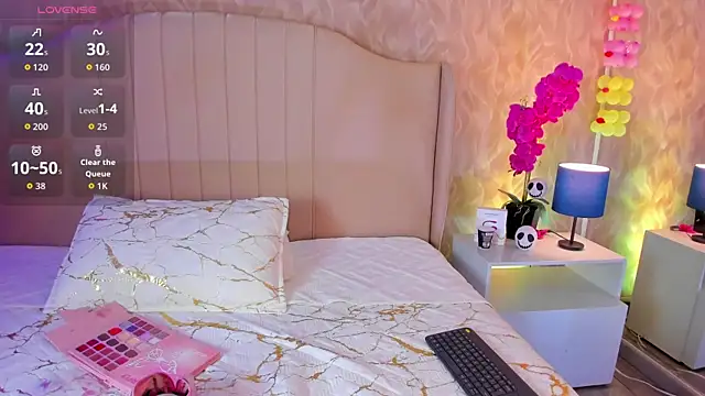 Snapshot of IvyAngel_mei chatting on 10-29-25, 06:40 IvyAngel mei online show from 10-29-25, 06:40