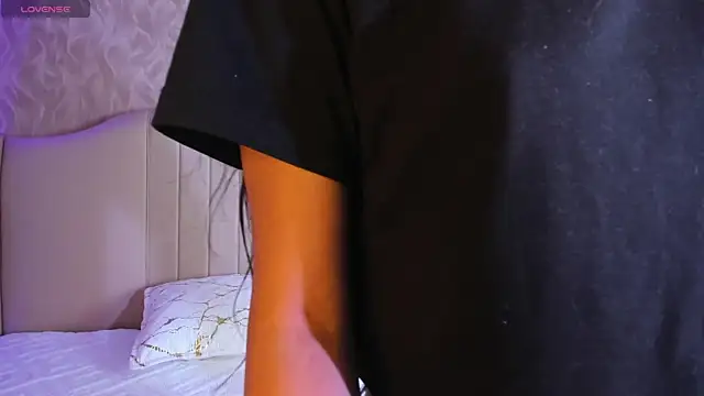 Snapshot of IvyAngel_mei chatting on 10-19-25, 05:26 IvyAngel mei online show from 10-19-25, 05:26