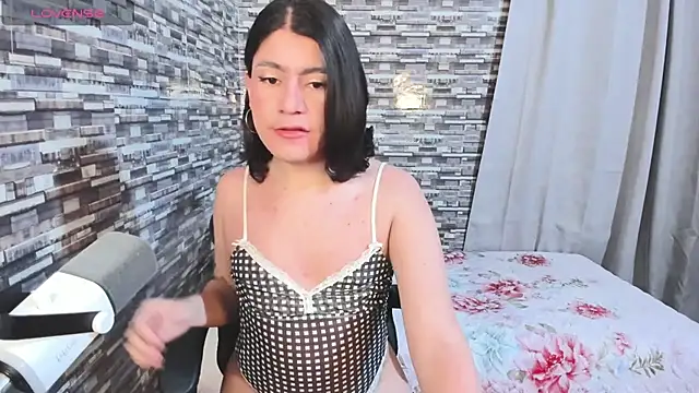 xxxEmmaxx online show from 03-04-26, 04:42