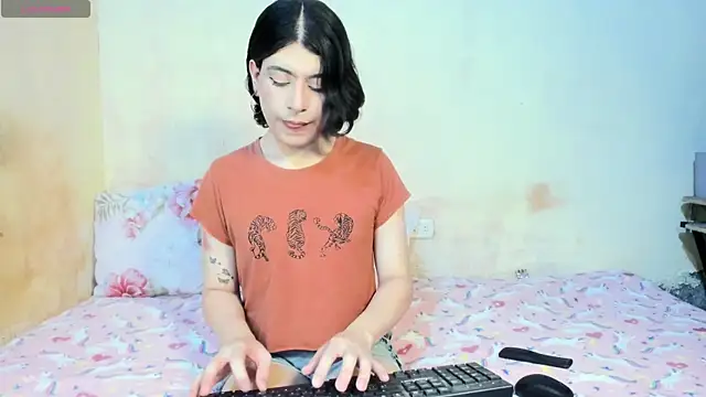 xxxEmmaxx online show from 09-28-25, 09:11