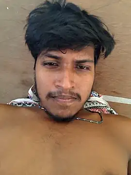 Snapshot of rohanh234 chatting on 10-19-25, 09:23 rohanh234 online show from 10-19-25, 09:23