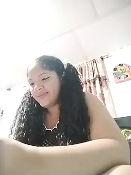 Snapshot of Charlothescarit chatting on 10-24-25, 02:38 Charlothescarit online show from 10-24-25, 02:38